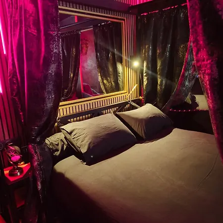 Luxuria - Jacuzzi Et Hammam *